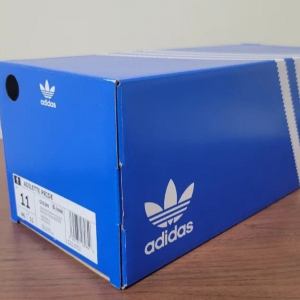 Mens Adidas Originals Adilette Pride LOVE UNITES Slides Slip Ons + Box Size 11 - Picture 3 of 5